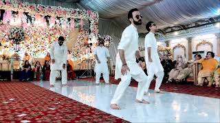 Pakistani Wedding Mehndi Dance (Song: Tan Tana Tan Tantan Tara)