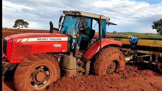 OS TRATORES TODOS JUNTOS NO PLANTIO DE SOJA 22/23!!! MASSEY 6350 ATOLOU BONITO !!! TEM ATE BH 180...