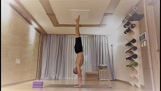 핸드스탠드 연습 - 아쉬탕가 (Ashatngayoga - handstand armbalance)