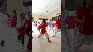 latihan teknik dasar pemula dalam Karate Kuningan