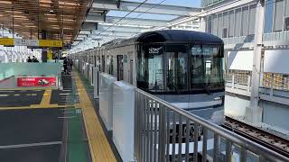 東京メトロ13000系13135F 竹ノ塚駅発車