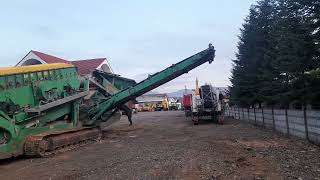 R155 Screener - McCloskey Equipment