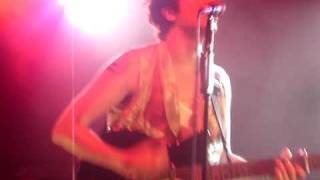 Rainbow (New Song) - The Kooks (Buenos Aires, Argentina 16.06.09) [HQ]