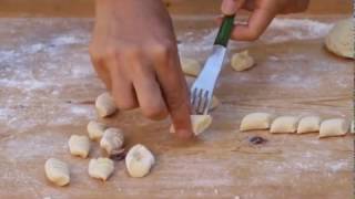 Rigare gli gnocchi