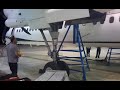 bombardier q400 landing gear extension