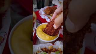 This hot chicken is a NEED not a want 🥵🐔🤤 Ig:hangryblogger #foodlover #chicken #shorts