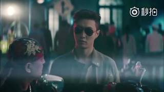 【張藝興】 171106 Zhang Yixing Lay - Ray Ban X Zhang Yixing CF