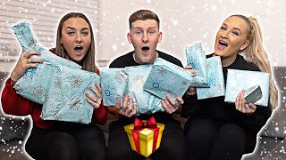 £300 PRESENT SWAP w/LITTLE SISTER & GIRLFRIEND!! (OPENING CHRISTMAS PRESENTS EARLY)
