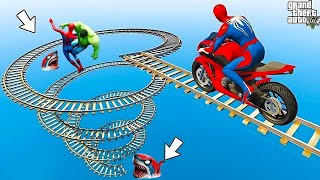 الأبطال الخارقين على القضبان دوامة قمع جسر 🏍️🐱‍SPIDER MAN!on Motorcycle in Spiral Bridge Stunt Rid