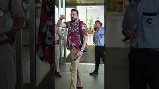 Aryan Khan और Sanjay Dutt एयरपोर्ट पर किए गए स्पॉट