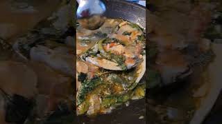 Sinigang na salmon head/Lunch time at my friend's house!