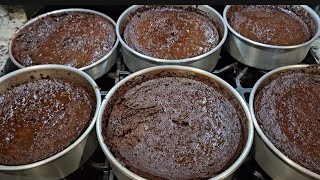 Making Jamaican Christmas cake,/ black fruitcake.