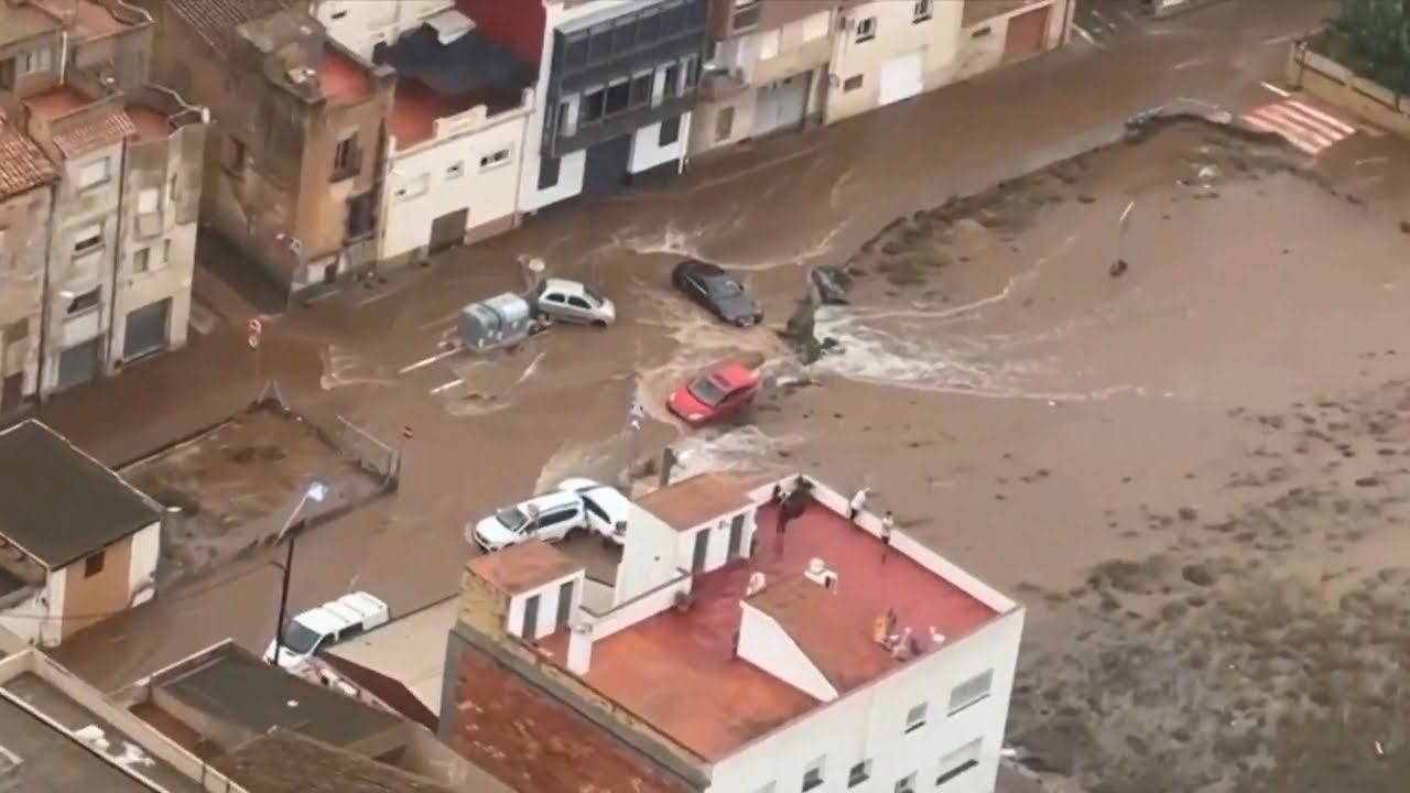 Residents Told To Stay At Home As Torrential Rain Causes Major Flooding ...