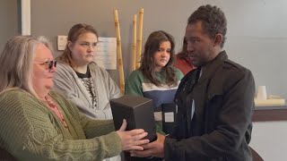 Houston funeral home returns remains of loved ones after sudden closing