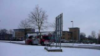 Brandweer Tiel: TS631 HW651 Politie Prio1 naar Woningbrand.(101)