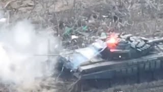 Противостояние танка России и гранатометчика Украины