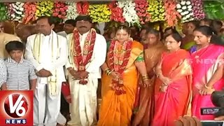 CM KCR Attends Telangana Civil Supplies Corporation Chairman Peddi Sudarshan Reddy Marriage |V6 News