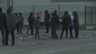 Affrontements/Calais: Réactions d'une association et de migrants