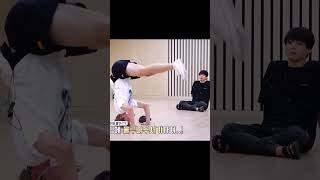 [BTS JIMIN] 슬렌더의 표본,, 와중에 지리는 코어 #Shorts