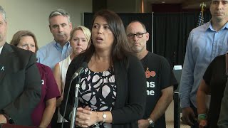 Families of Parkland school shooting victims call for ouster of current Broward School Board