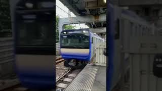 横須賀線E235系まさかのパノラマカーミュージックホーン？