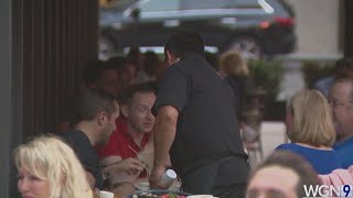 Chicago moves one step closer to eliminating subminimum wage for tipped workers