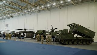 DAY 3 DEFEA 2023: US Army Showcases Combat-Proven Artillery Vehicles \u0026 Weapons Used in Ukraine