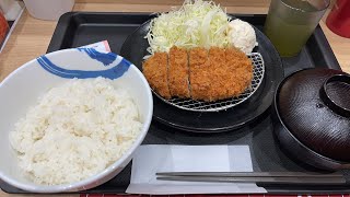 松のや‼️ロースカツトッピング、ポテサラ定食500円食べてみた‼️ご飯🍚おかわり自由‼️