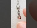 3石全部鑑定付 エクセレントカット 天然ダイヤモンド 更にピンクダイヤ入り 合計1.038ct トリロジーペンダントネックレス プラチナ製