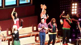 Glee Live- Sweet Caroline