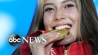 Olympic breakout star Eileen Gu takes Gold in women’s freeski big air l WNT