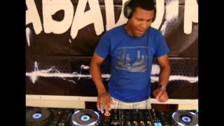 Dj Hery performing Sabado Mix. Angola-Cabinda