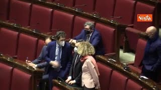 Quirinale, Casellati si ferma a 382 voti. La presidente al cellulare in attesa dell'esito