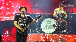 Fall Out Boy - Fourth Of July, live @ Heineken Music Hall, Amsterdam 20-10-2015