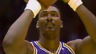 Karl Malone 25 pts vs Lakers (1990)