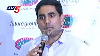 Future Retail consolidates retail business of Heritage Foods | Telugu News | TV5 News