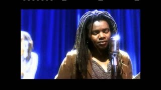 Tracy Chapman - Give Me One Reason (Official Music Video)