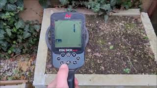 Test detektoru kovu Minelab Equinox 900