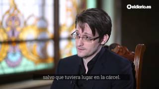 Edward Snowden habla sobre el encarcelamiento de los titiriteros