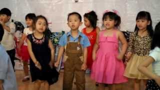 Atom อะตอม : Chokchai Kindergarten : Open House 2013-2014