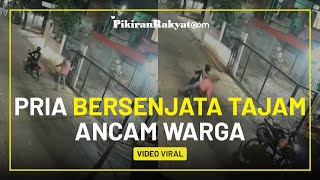 Viral, Pria Bersenjata Tajam Ancam Warga yang Sedang Berhenti di Pinggir Jalan Wilayah Depok