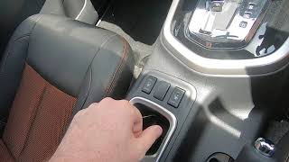 2019 Nissan Navara N-Trek interior