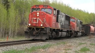 CN Train Spotting HD: CN 5646 \u0026 5745 Leads CN 303 West w/ K3H Horn Show 17/23 5/14/15