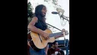 Joan Baez - Stop in the Name of Love (Vietnam protest)