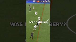 Did Bayern Munich get ROBBED? 😡