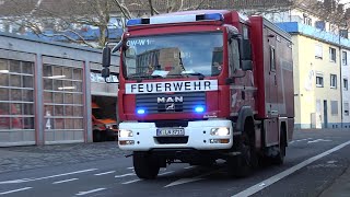 Gemeldete hilflose Person im Rhein löst Wasserrettungseinsatz aus in Köln am 27.12.24