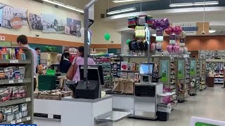 Publix puts 'shopping with a pleasure' in customers' hands with self checkout lanes