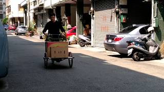 Potential customer tested riding on OARSM E-Cargo Trike(2).