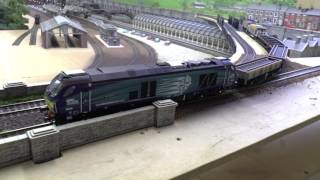 The Dapol Class 68 DRS 68005 with sound runs on Lakeside    24-02-2017