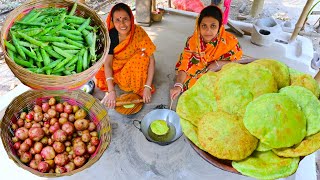 বাগানের টাটকা মটরশুটি দিয়ে মটরশুটির ফুলকো লুচি সঙ্গে দেশি লাল আলুর দম | Matarsutir Fulko Luchi